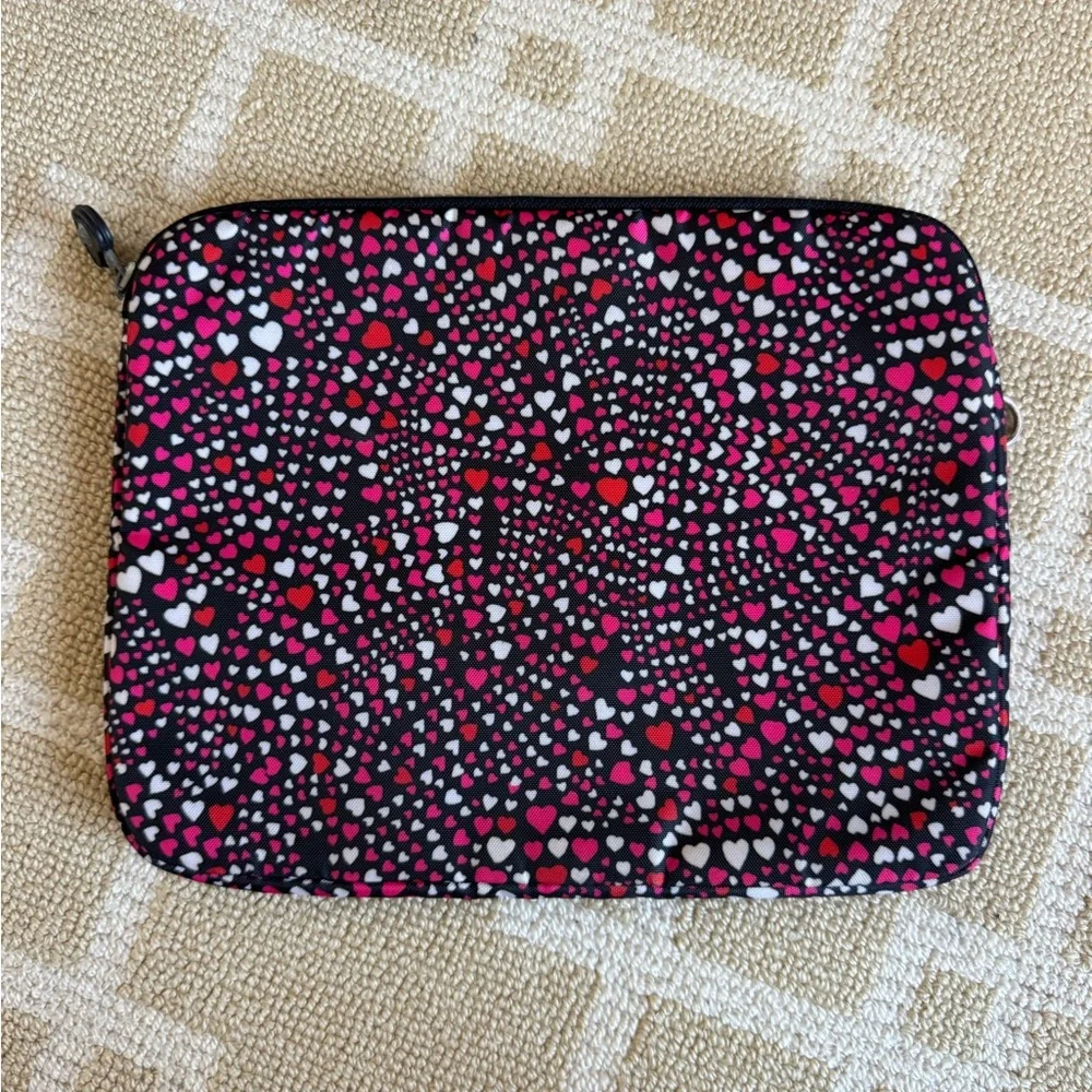 Kipling Tablet Sleeve iPad Case Travel Zip Pouch Black Pink Heart Print One Size